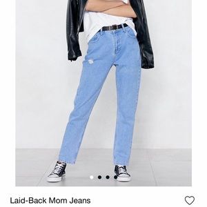 Laid-back mom jeans